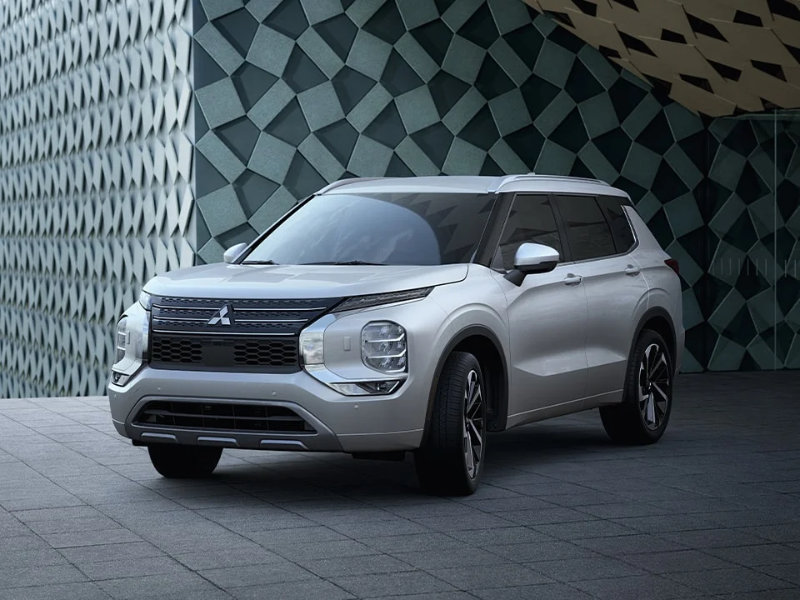 Mitsubishi dealership serving Waterford MI