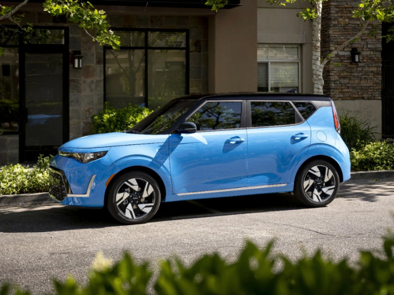 Test Drive the 2024 Kia Soul near Detroit