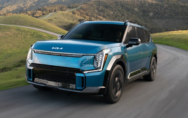 What is the real-world charging experience like for the 2026 Kia EV9 near Detroit, MI?