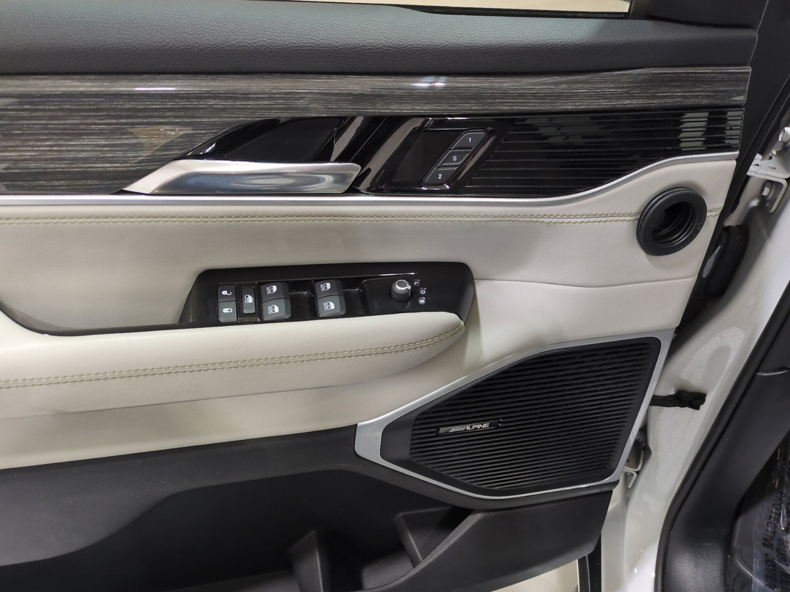 2022 Jeep Wagoneer Series II