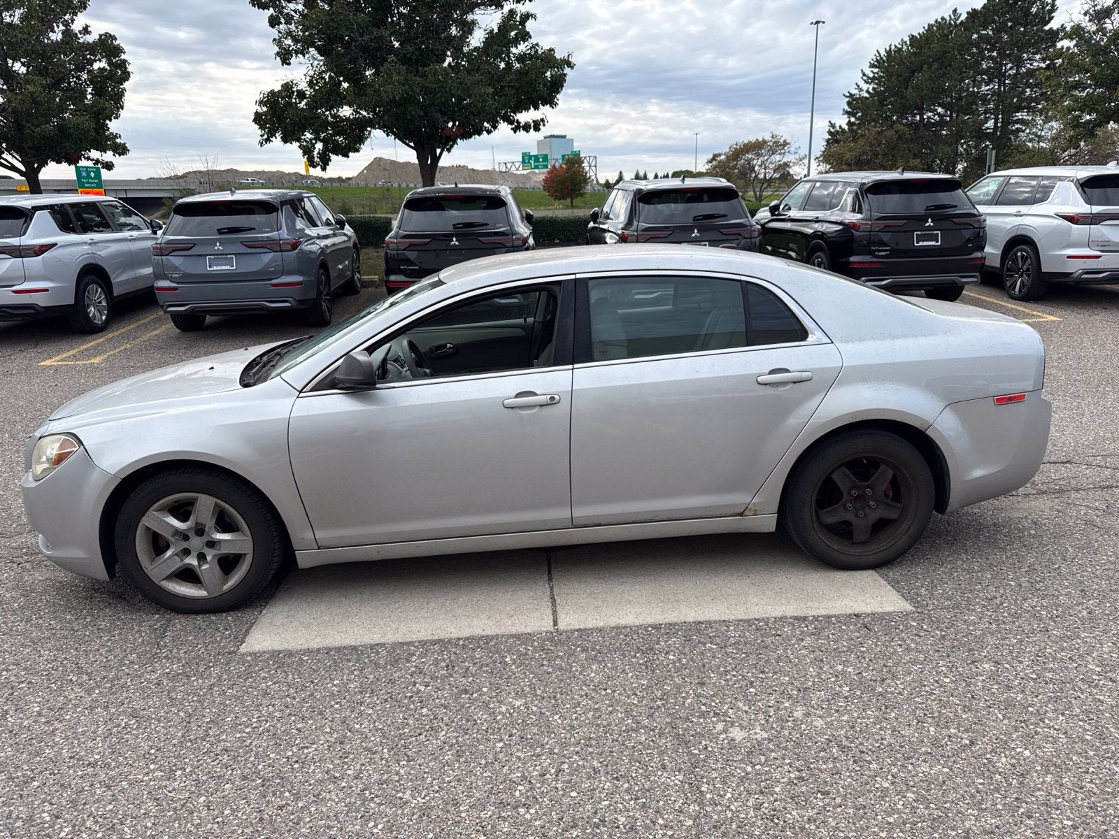 2011 Chevrolet Malibu LS 1LS