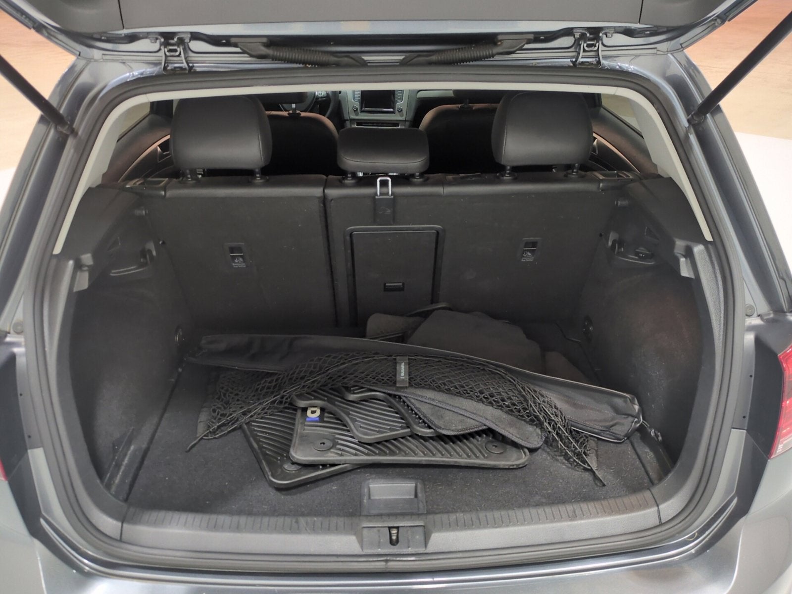 2015 Volkswagen Golf TDI S 4-Door