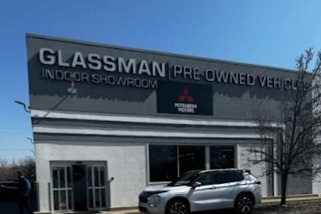 Glassman Mitsubishi indoor showroom building